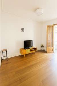 living - 152m² apartment for sale in Gràcia, Barcelona - gallery thumbnail - 5