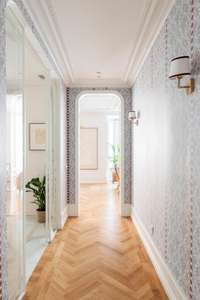 living - Piso de 227m² en venta en Almagro, Madrid - gallery thumbnail - 8