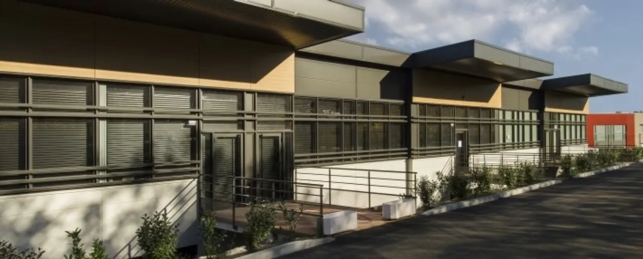 logistics - Light Industrial Premises / Offices For Rent - gallery - 2