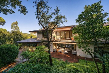 living - 659m² house / villa with 14,000m² garden for sale in Sarrià - featured