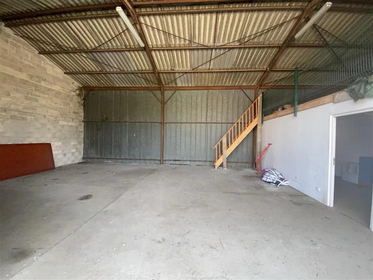 logistics - Activités / Bureaux À Louer - gallery - 3