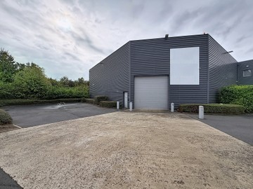 logistics - Light Industrial Premises / Offices For Rent - featured