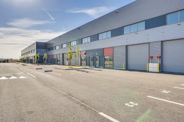logistics - Activités / Bureaux À Louer - featured