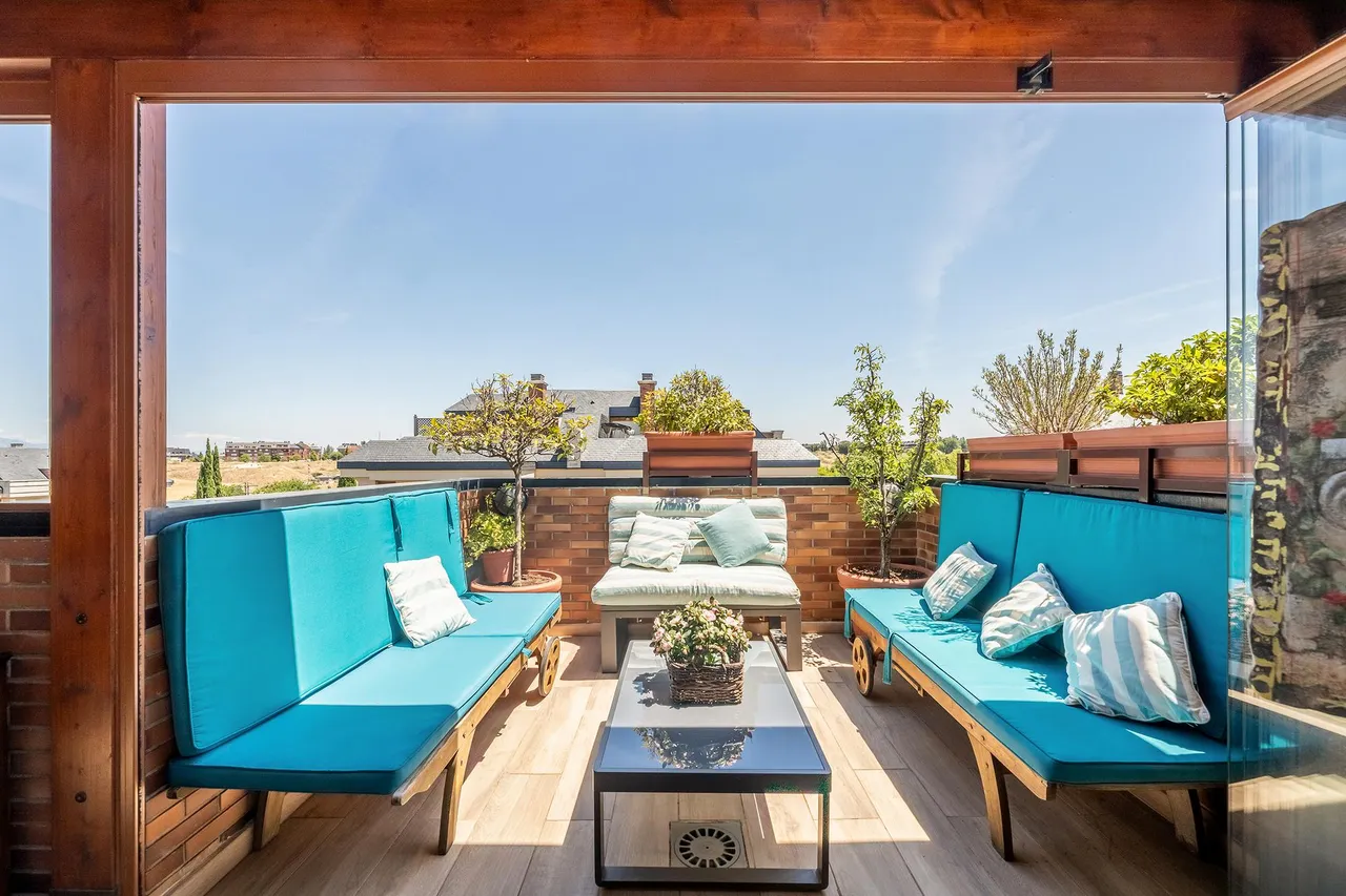 living - 212m² penthouse with 61m² terrace for sale in Majadahonda - gallery - 5