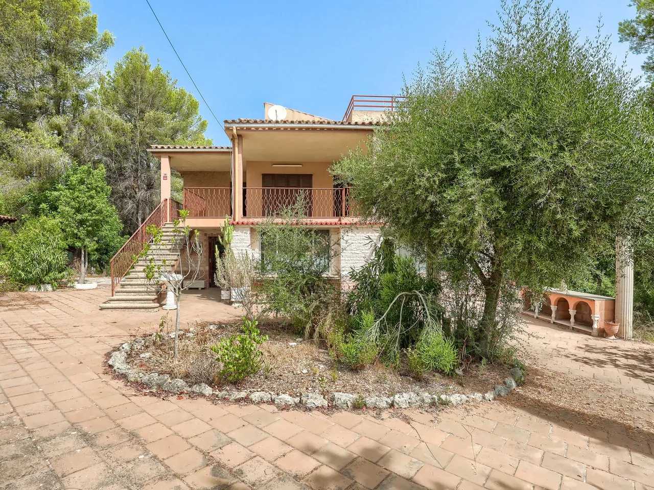 living - 359m² house / villa for sale in Esporles, Balearic Islands - gallery - 4