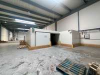logistics - Activités / Bureaux À Louer - gallery thumbnail - 4