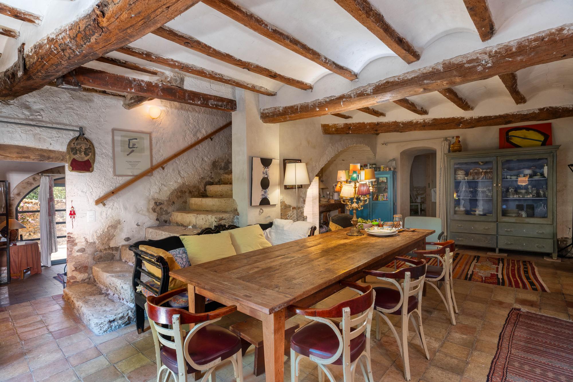living - Casa rural de 775m² en venta en Pla de l'Estany, Girona - gallery thumbnail - 10