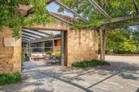 living - Casa rural de 595m² en venta en Baix Empordà, Girona - gallery thumbnail - 9