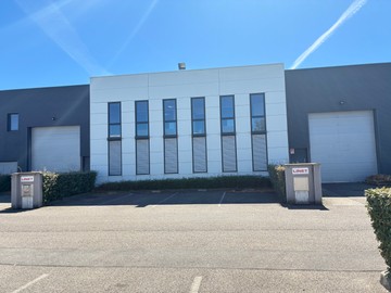 logistics - Activités / Bureaux À Louer - À Vendre - featured