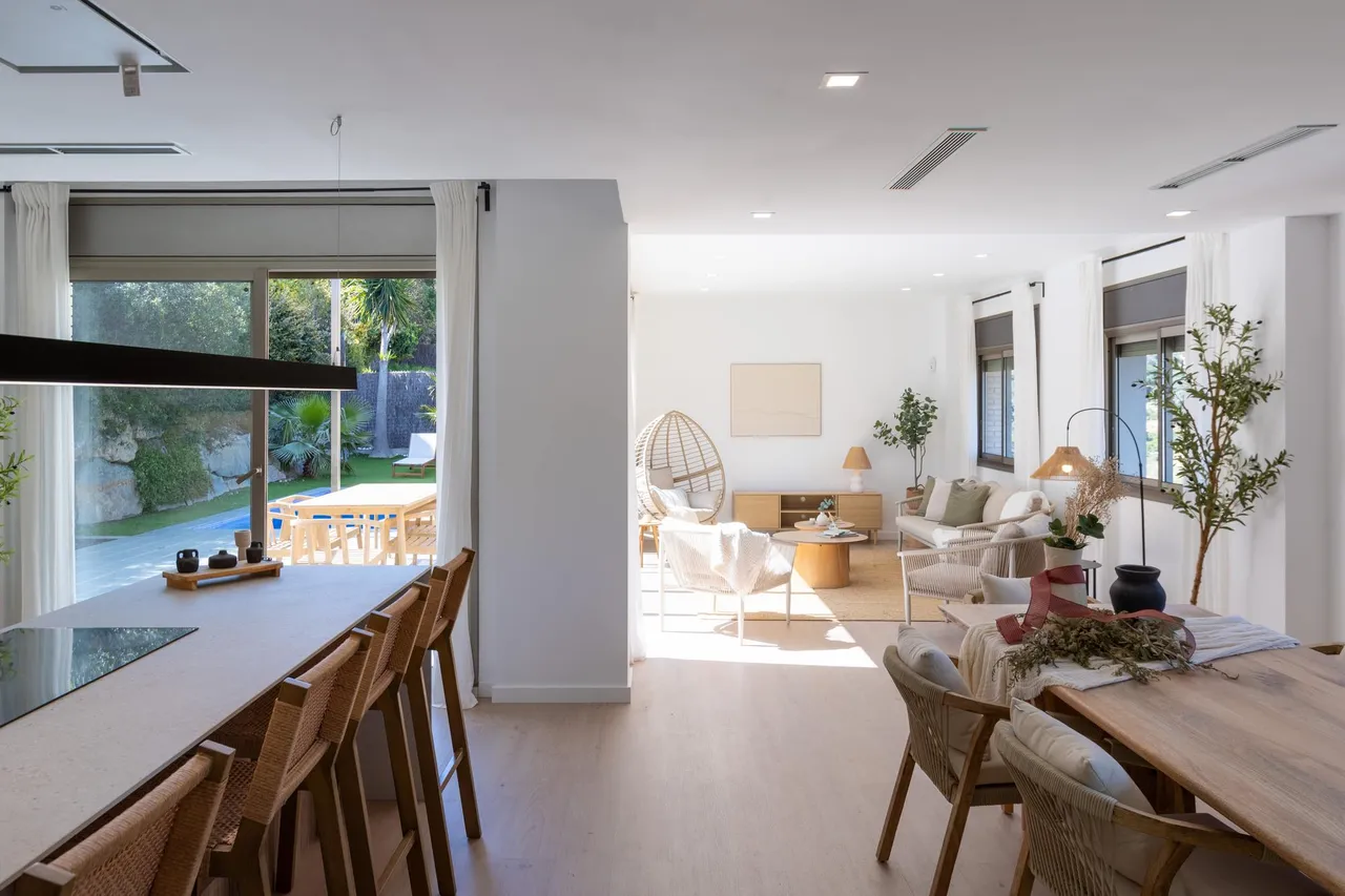 living - 332m² house / villa for sale in Alella, Barcelona - gallery - 4