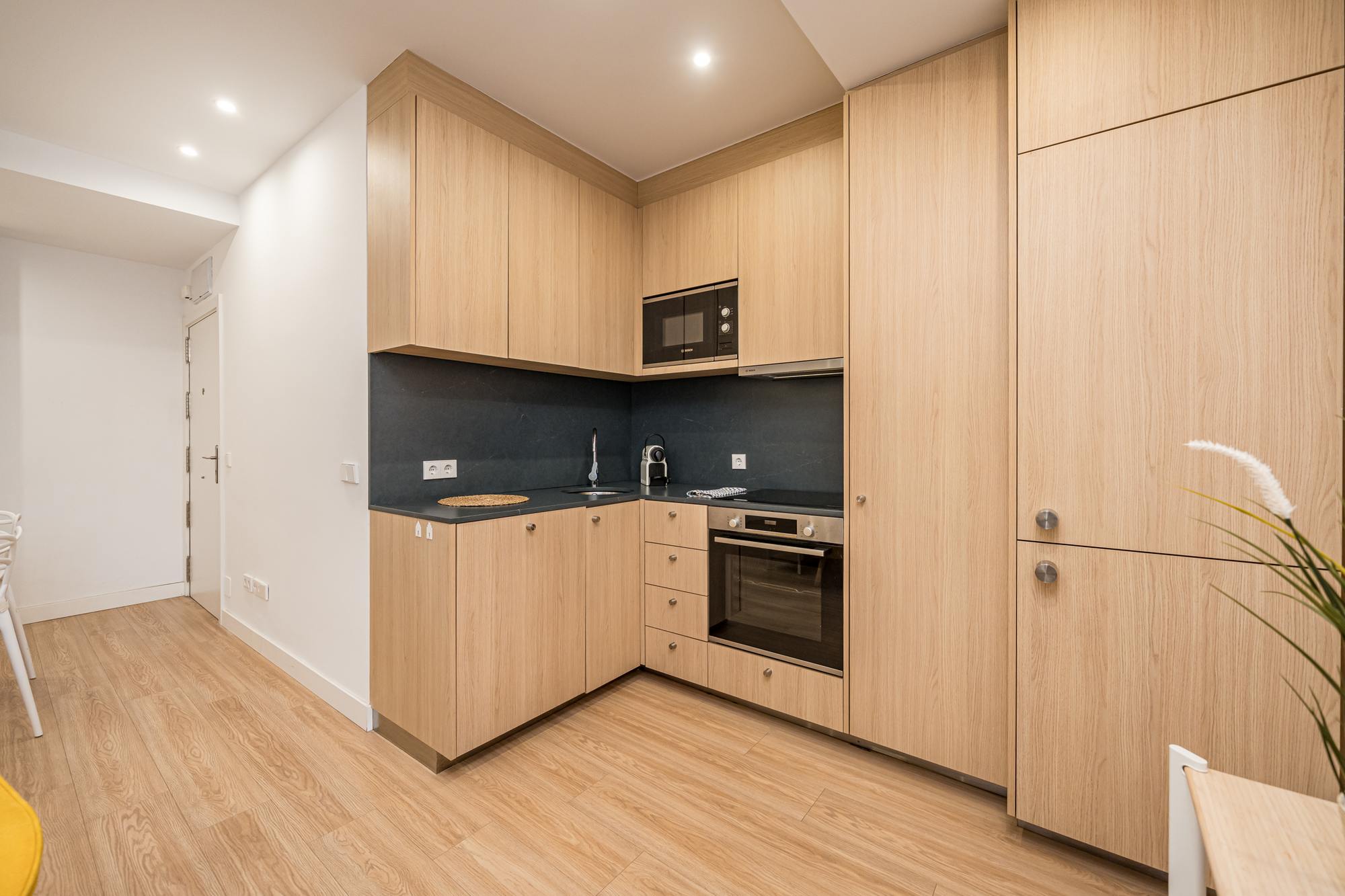 living - 47m² apartment for sale in Hispanoamérica, Madrid - gallery thumbnail - 9