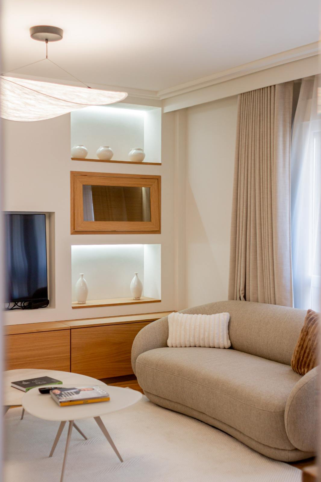 living - Piso de 103m² en alquiler en Recoletos, Madrid - gallery thumbnail - 8
