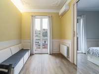 living - Piso de 71m² en venta en Eixample Izquierdo, Barcelona - gallery thumbnail - 3