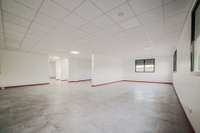 office - Bureaux À Louer - gallery thumbnail - 2