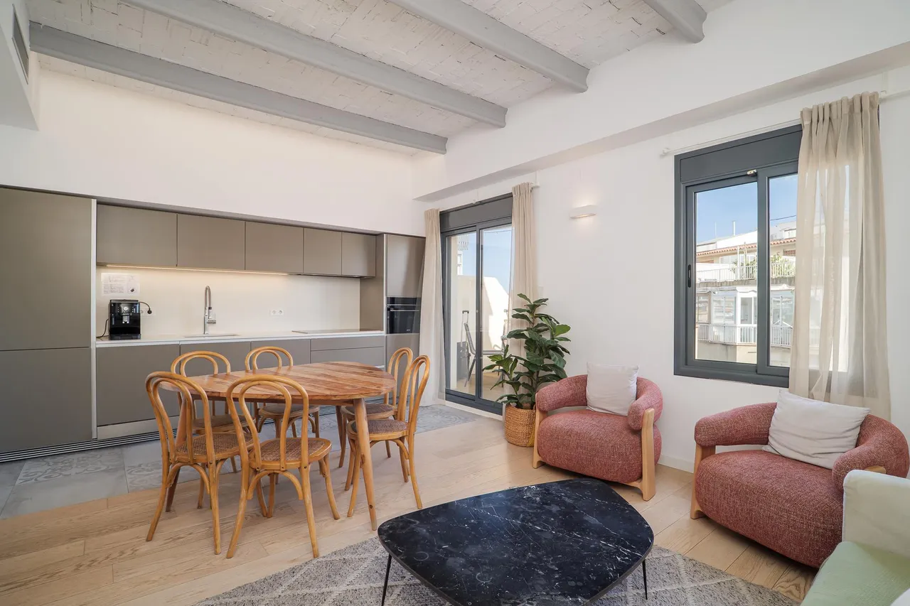 living - Ático de 81m² con 44m² terraza en venta en Eixample Derecho - gallery - 7