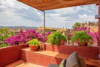living - 196m² country house with 40m² garden for sale in Baix Empordà - gallery thumbnail - 1