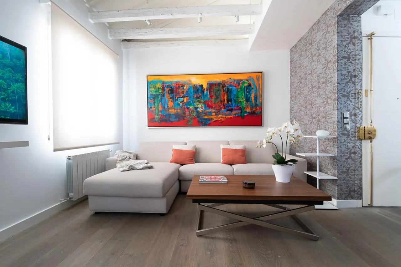 living - 60m² apartment for rent in Castellana, Madrid - gallery - 2