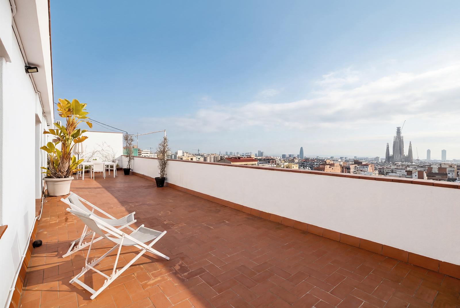 living - 73m² apartment with 83m² terrace for rent in Gràcia - gallery thumbnail - 2
