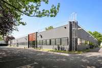logistics - Activités / Bureaux À Louer - gallery thumbnail - 1