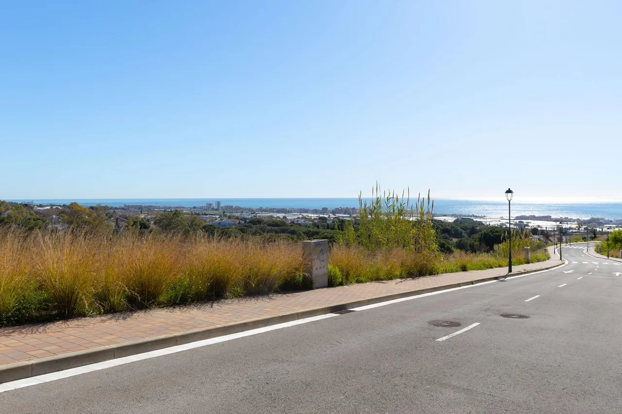 living - 1,232m² plot for sale in Premià de Dalt, Barcelona - gallery - 6