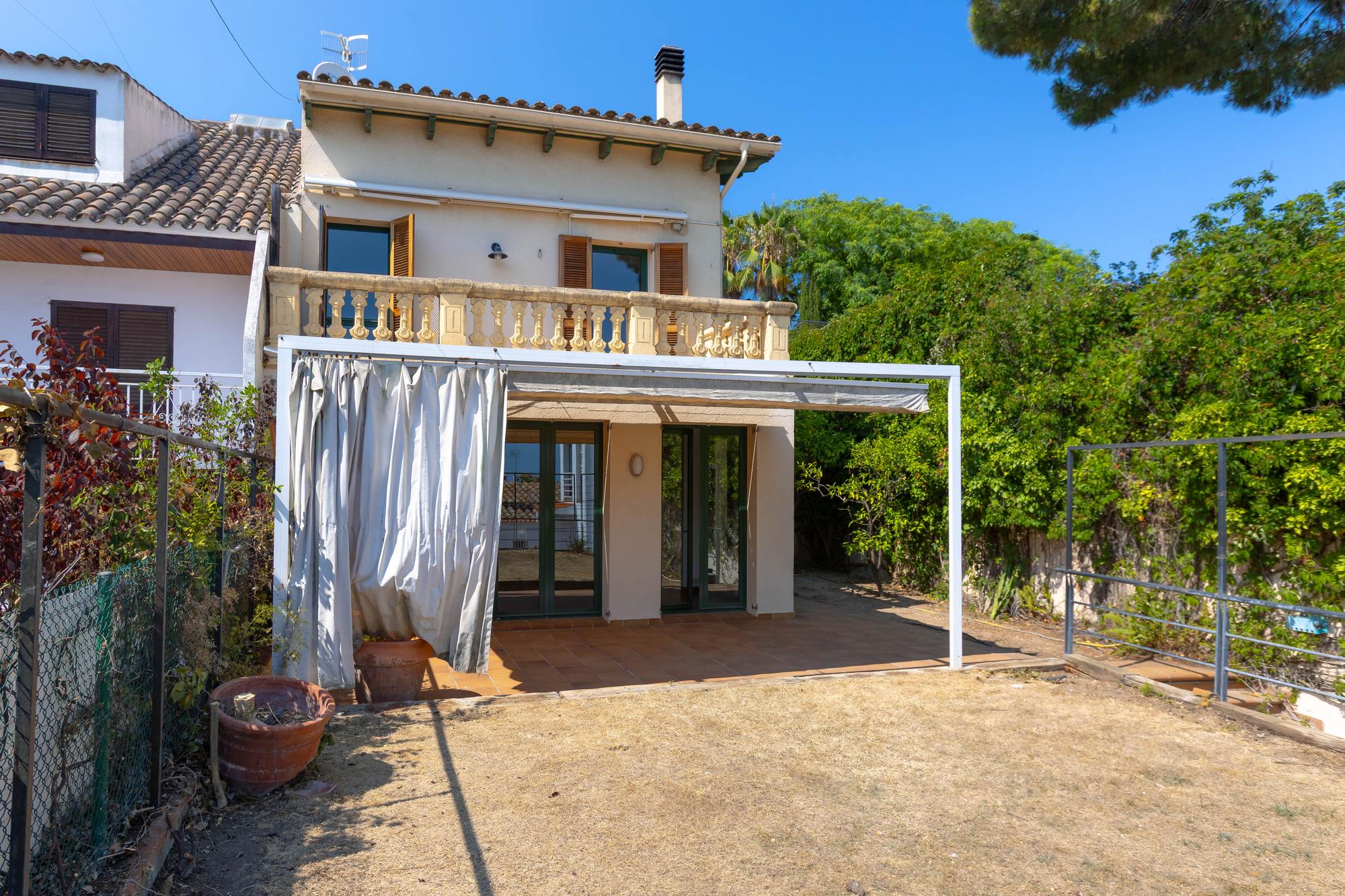 living - 279m² house / villa for sale in Premià de Dalt, Barcelona - gallery - 3