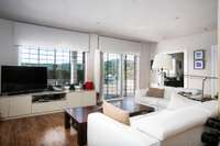 living - Casa de 354 m² en venta en Teià, Barcelona - gallery thumbnail - 7