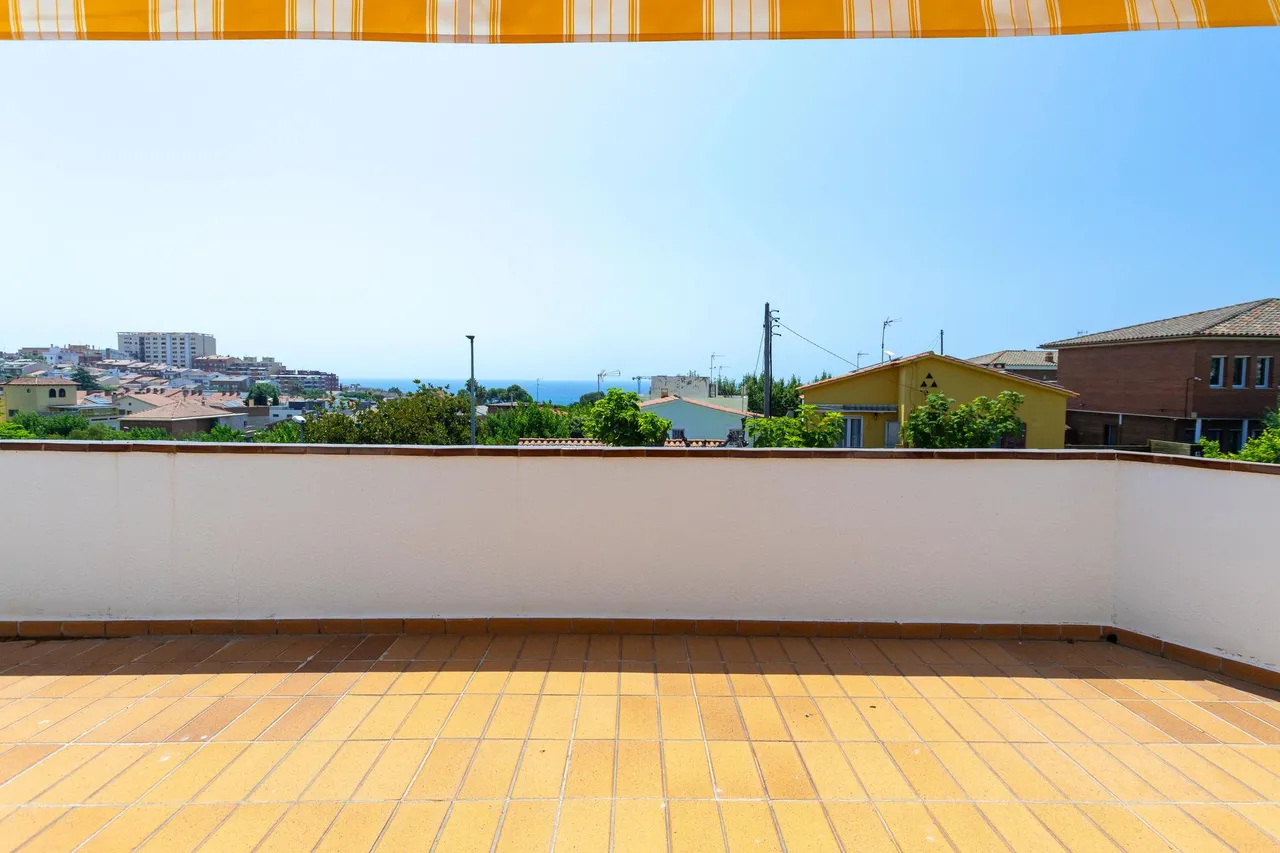 living - 376m² house / villa for sale in El Masnou, Barcelona - gallery - 6