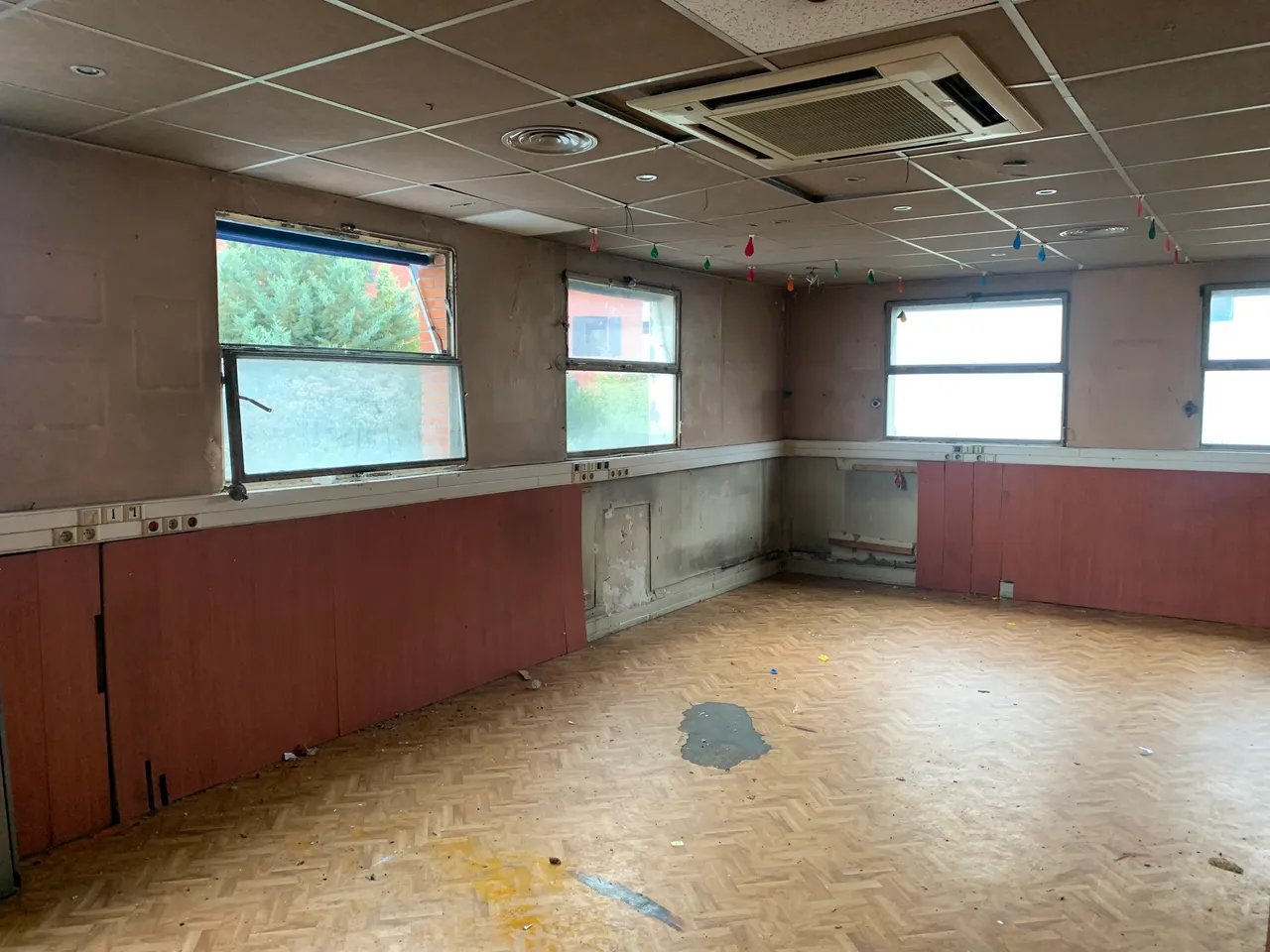 logistics - Light Industrial Premises / Offices For Sale - gallery - 4