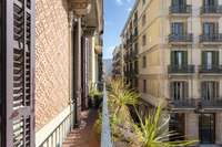 living - Piso de 112m² con 7m² terraza en venta en El Born - gallery thumbnail - 5