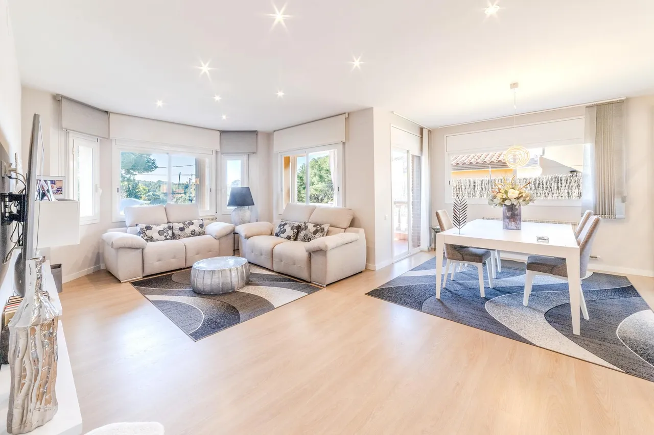 living - 266m² house / villa for sale in Els Cards, Barcelona - gallery - 4
