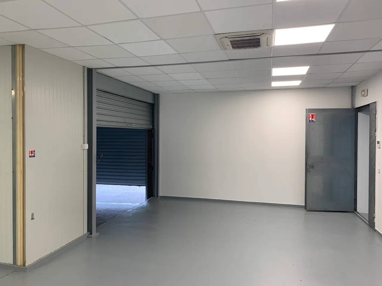 logistics - Light Industrial Premises / Offices For Sale - gallery - 4