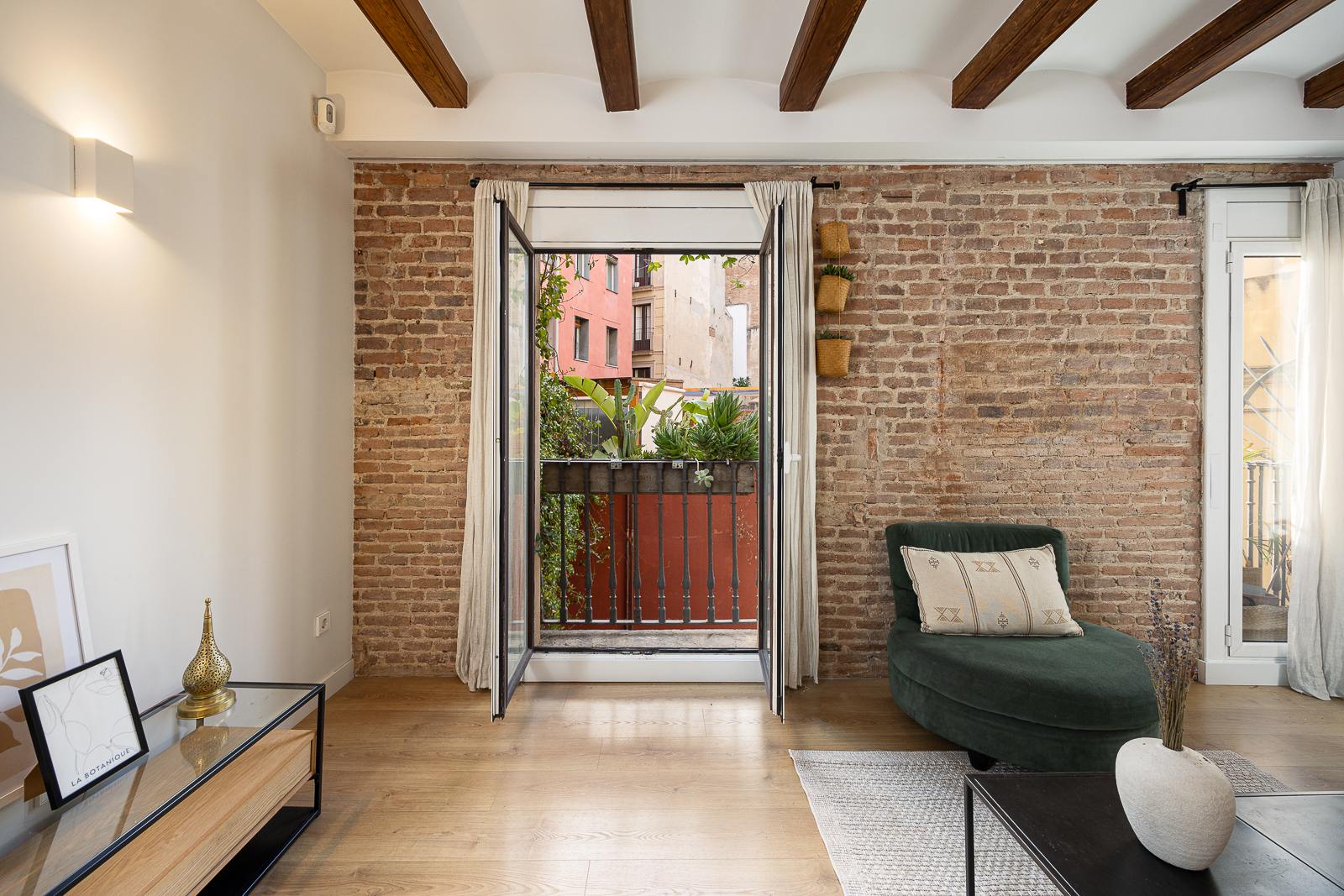living - Piso de 78m² en venta en El Born, Barcelona - gallery - 4