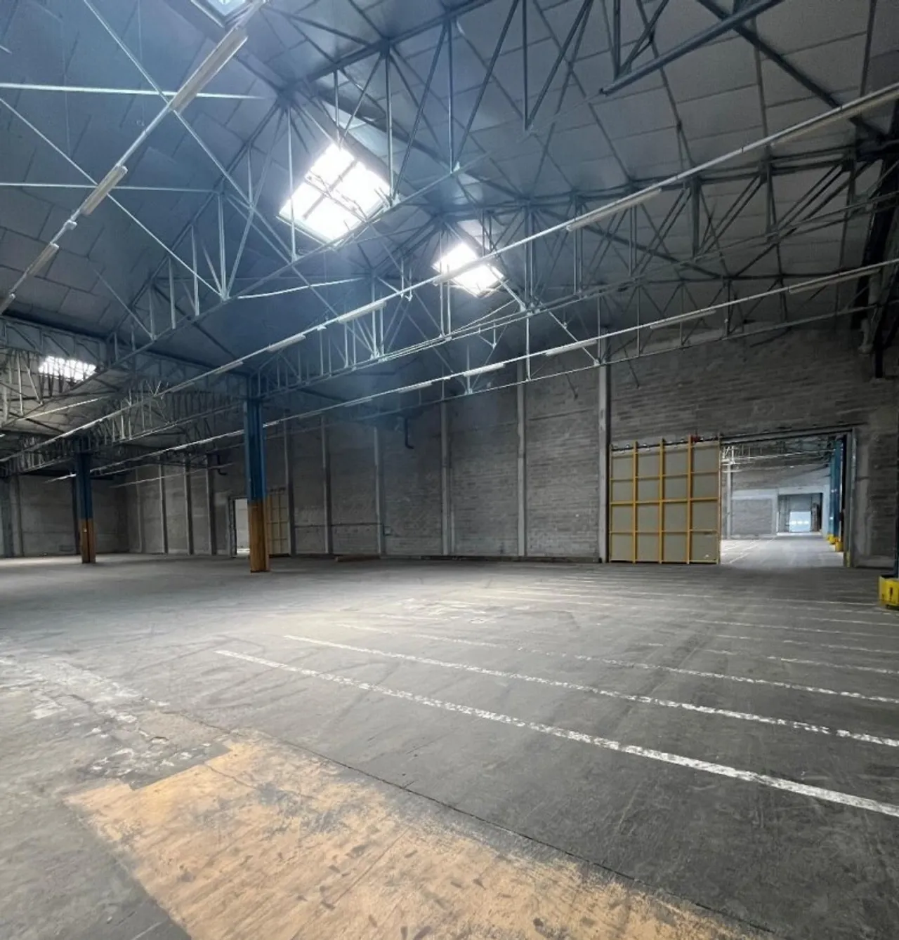 logistics - Entrepôt Logistique À Louer - gallery - 4