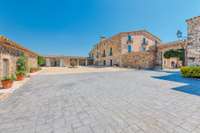 living - Country estate for sale in El Gironés, Girona - gallery thumbnail - 8