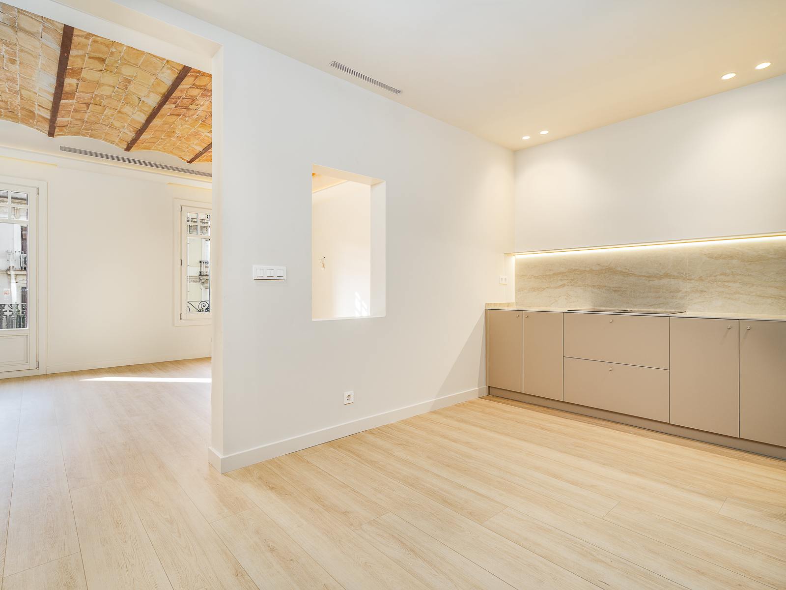 living - Piso de 142m² en venta en Eixample Derecho, Barcelona - gallery thumbnail - 7