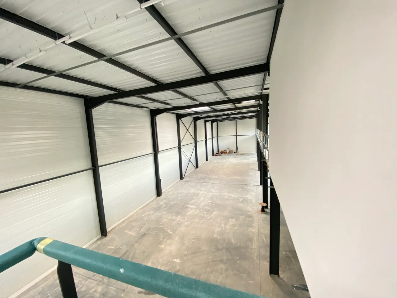 logistics - Light Industrial Premises / Offices For Rent - gallery - 7