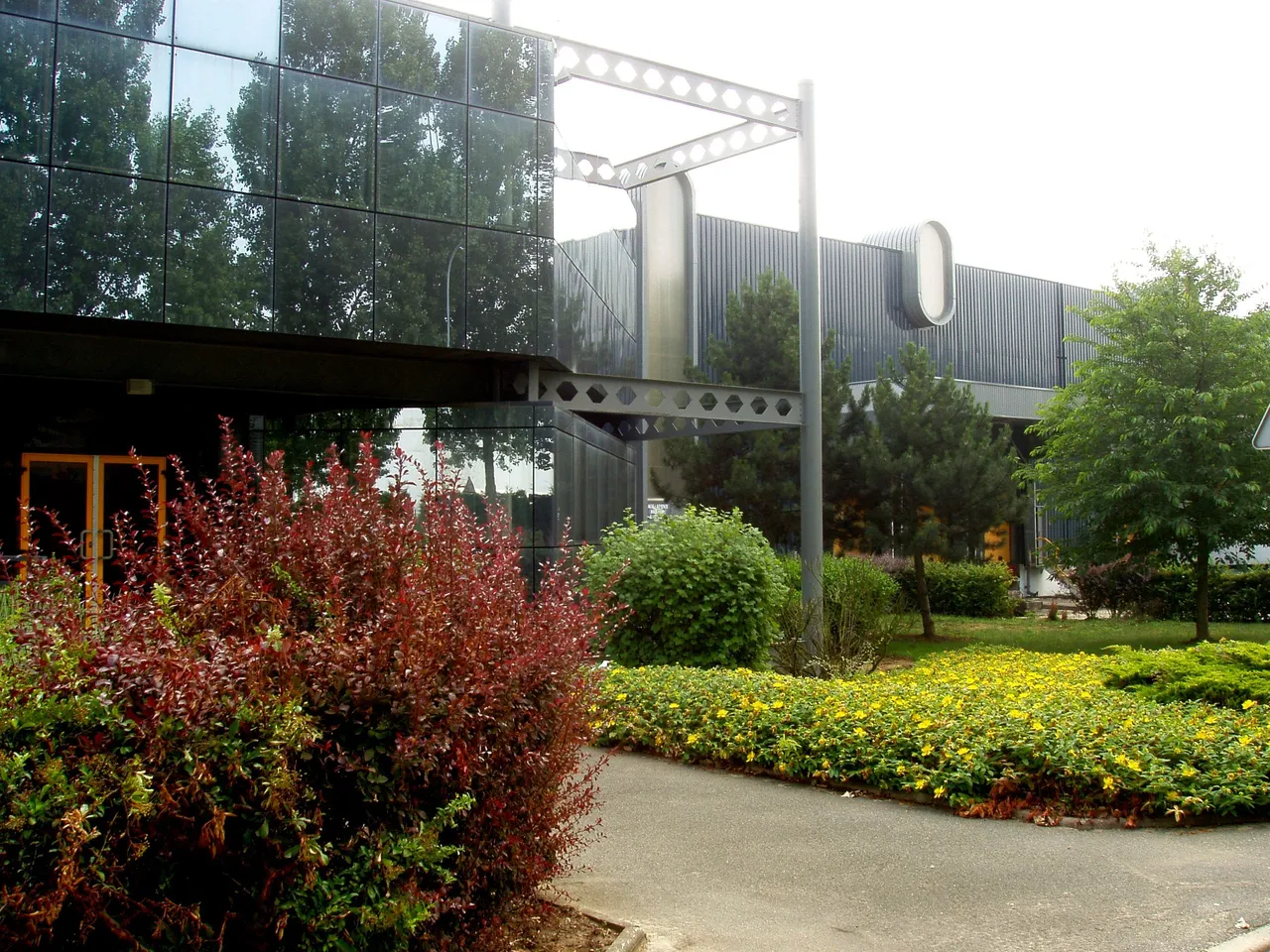 logistics - Logistics Warehouse For Rent - gallery - 5