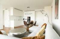 living - Piso de 86m² en alquiler en Poblenou, Barcelona - gallery thumbnail - 2