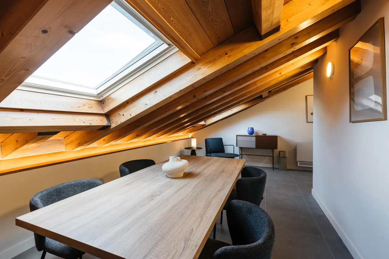 living - 62m² penthouse for rent in La Latina, Madrid - gallery - 5