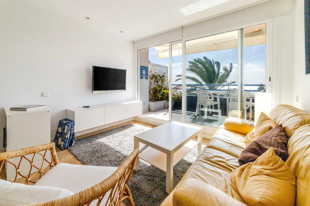living - 81m² penthouse with 73m² terrace for sale in Sitges Town - gallery - 9