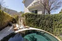 living - 857m² house / villa for sale in El Viso, Madrid - gallery thumbnail - 1