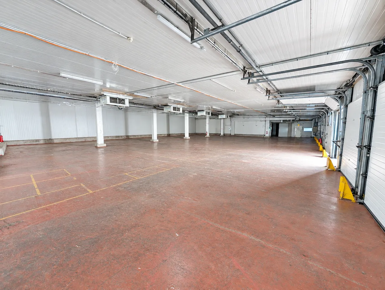 logistics - Warehouse / Offices For Rent - gallery - 2