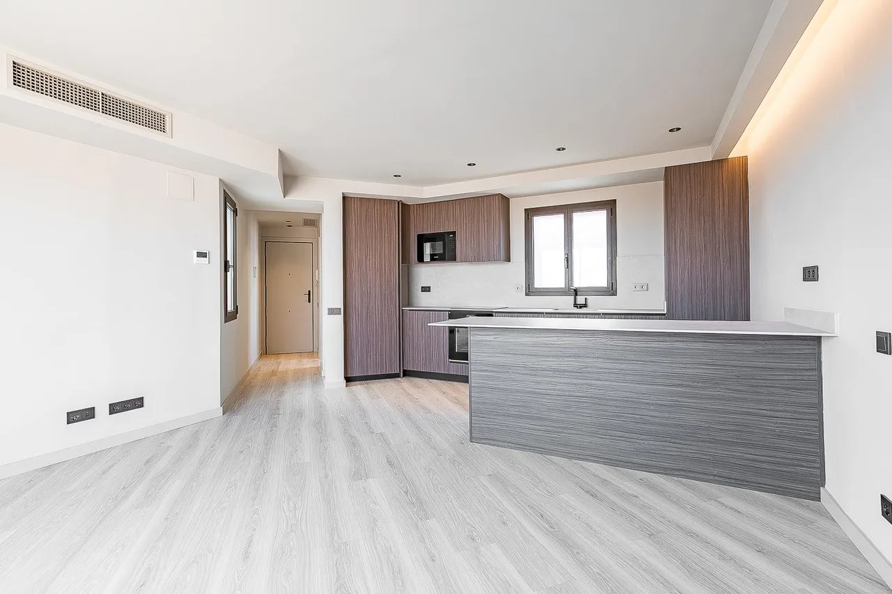 living - 70m² penthouse with 69m² terrace for sale in Eixample Right - gallery - 8