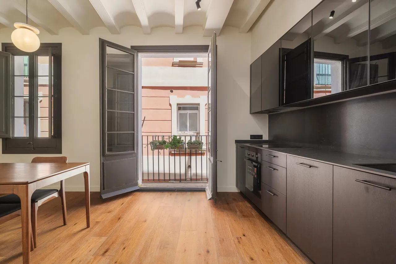 living - 101m² apartment for sale in El Born, Barcelona - gallery - 3