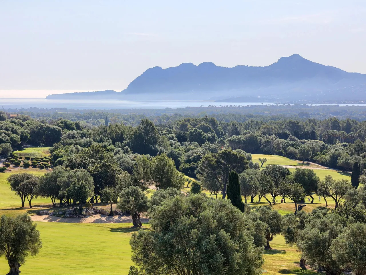 living - Casa rural de 755m² en venta en Pollença, Islas Baleares - gallery - 3