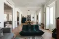 living - Piso de 238m² en venta en Jerónimos, Madrid - gallery thumbnail - 5