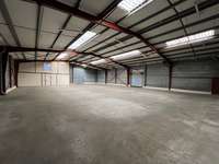 logistics - Activités / Bureaux À Louer - gallery thumbnail - 8