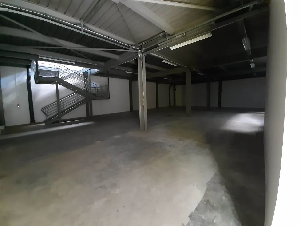 logistics - Activités / Bureaux À Louer - gallery - 3