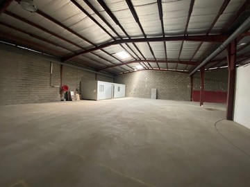 logistics - Activités / Bureaux À Louer - featured