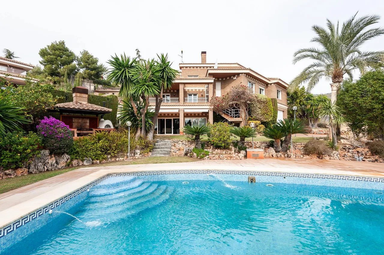 living - 980m² house / villa for sale in Los Monasterios, Valencia - gallery - 4